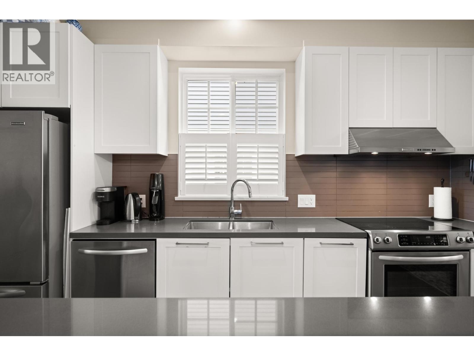 18 3461 PRINCETON AVENUE, Coquitlam