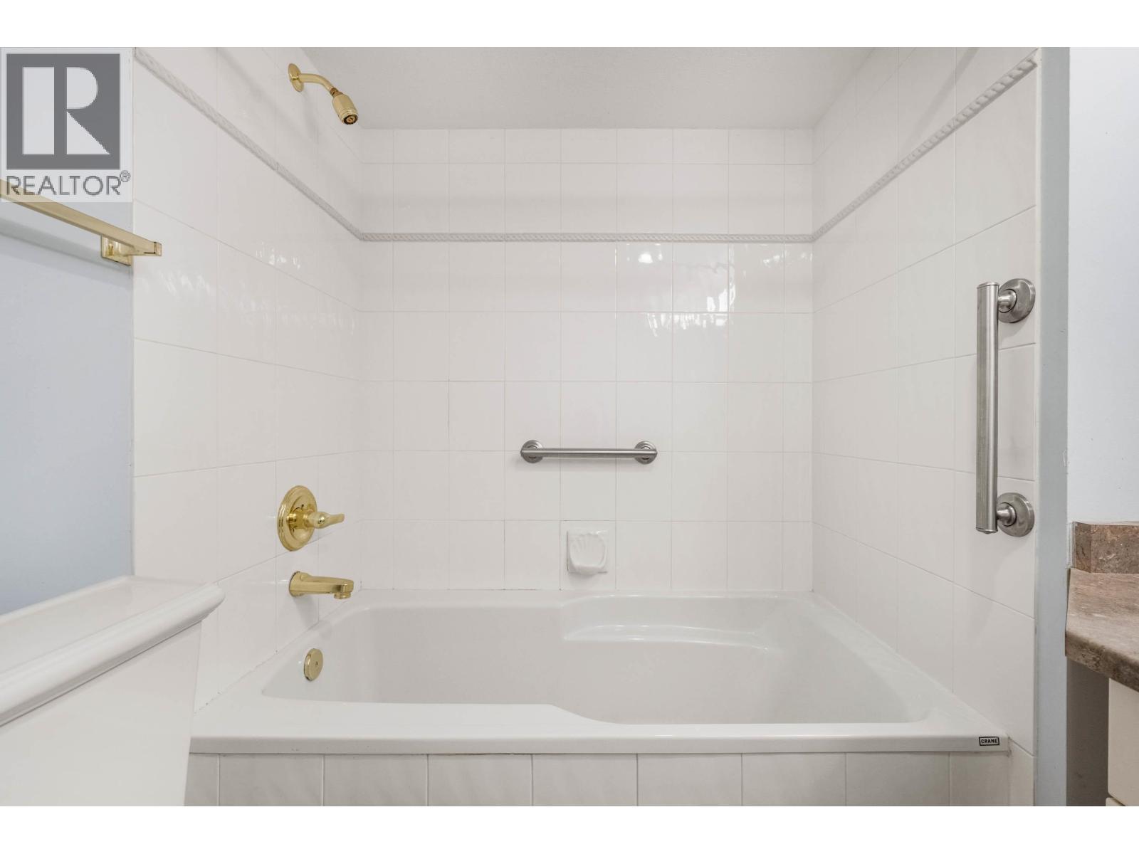 #209-4770 52A Street, Ladner