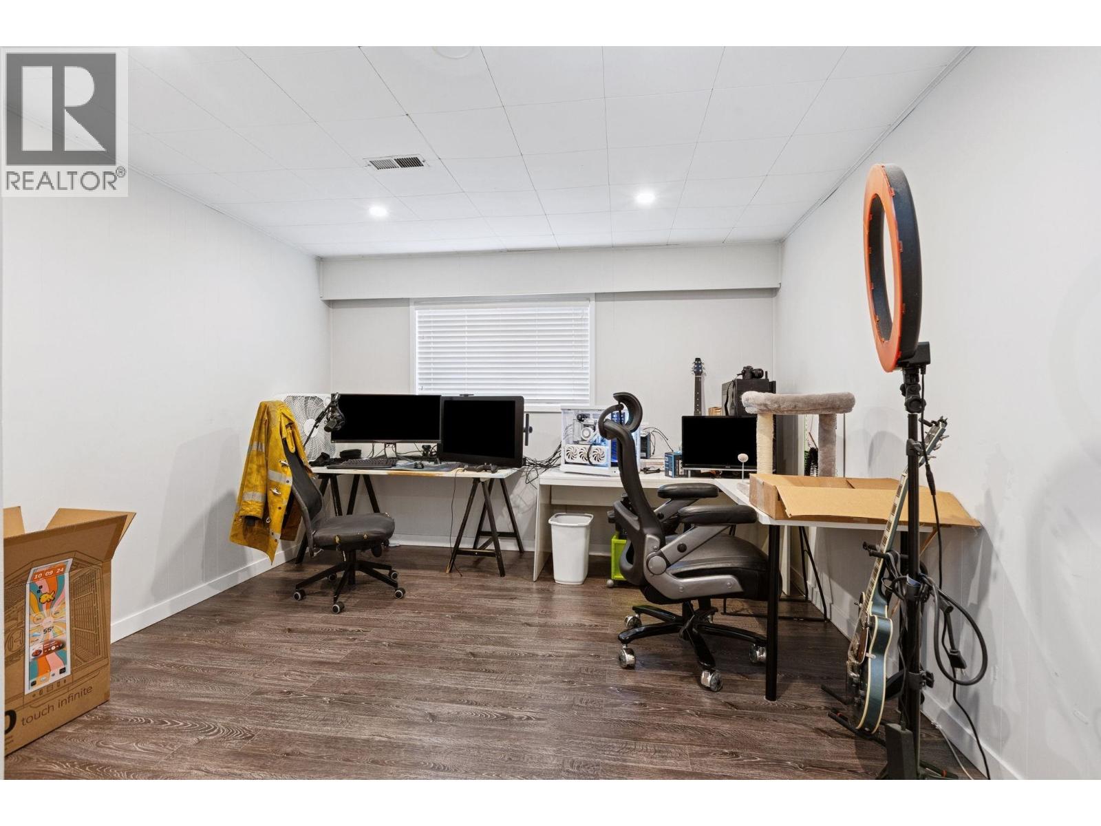 651 E 17TH AVENUE, Vancouver