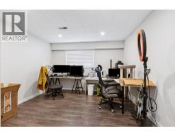 651 E 17th Avenue, Vancouver, BC V5V1B5 Photo 22