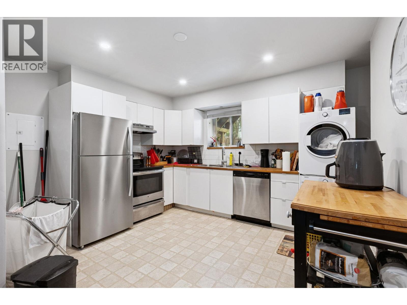 651 E 17TH AVENUE, Vancouver