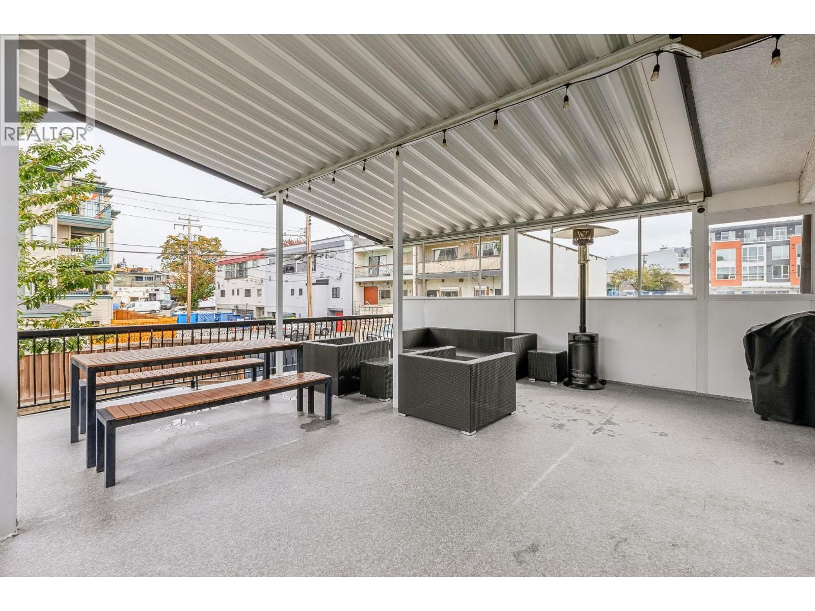 651 E 17TH AVENUE, Vancouver