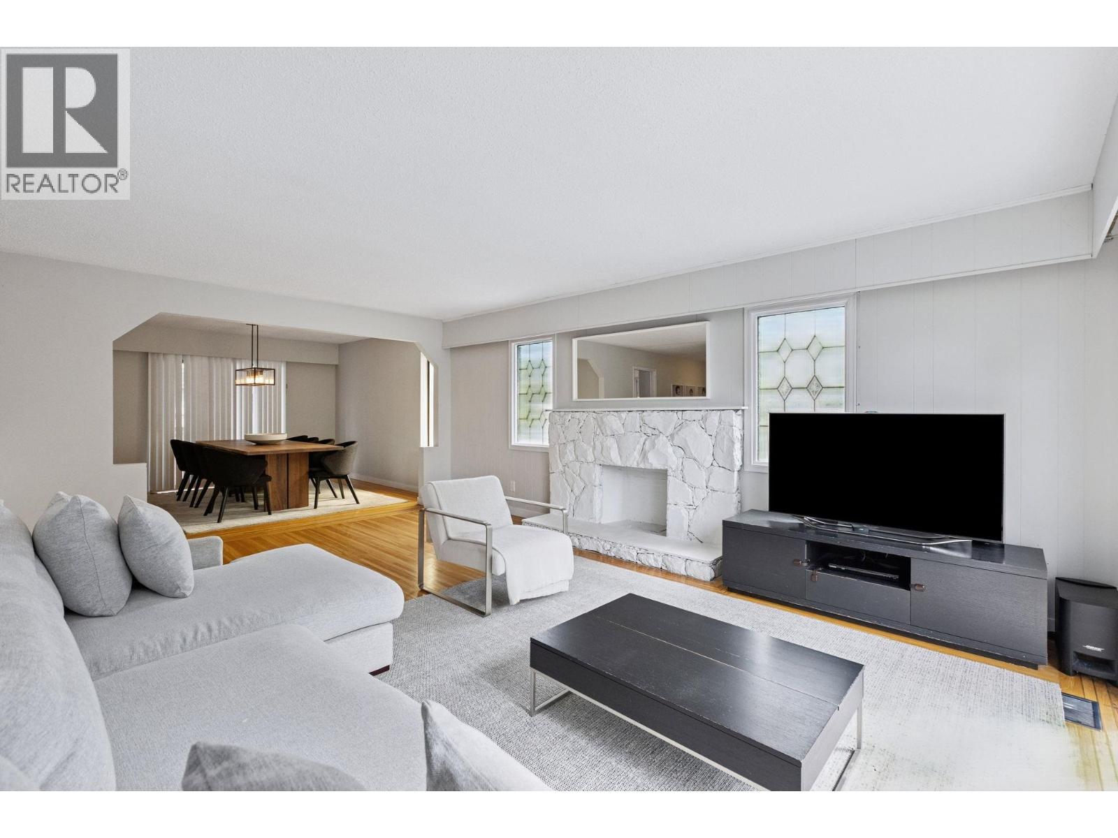 651 E 17TH AVENUE, Vancouver