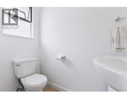 651 E 17th Avenue, Vancouver, BC V5V1B5 Photo 35