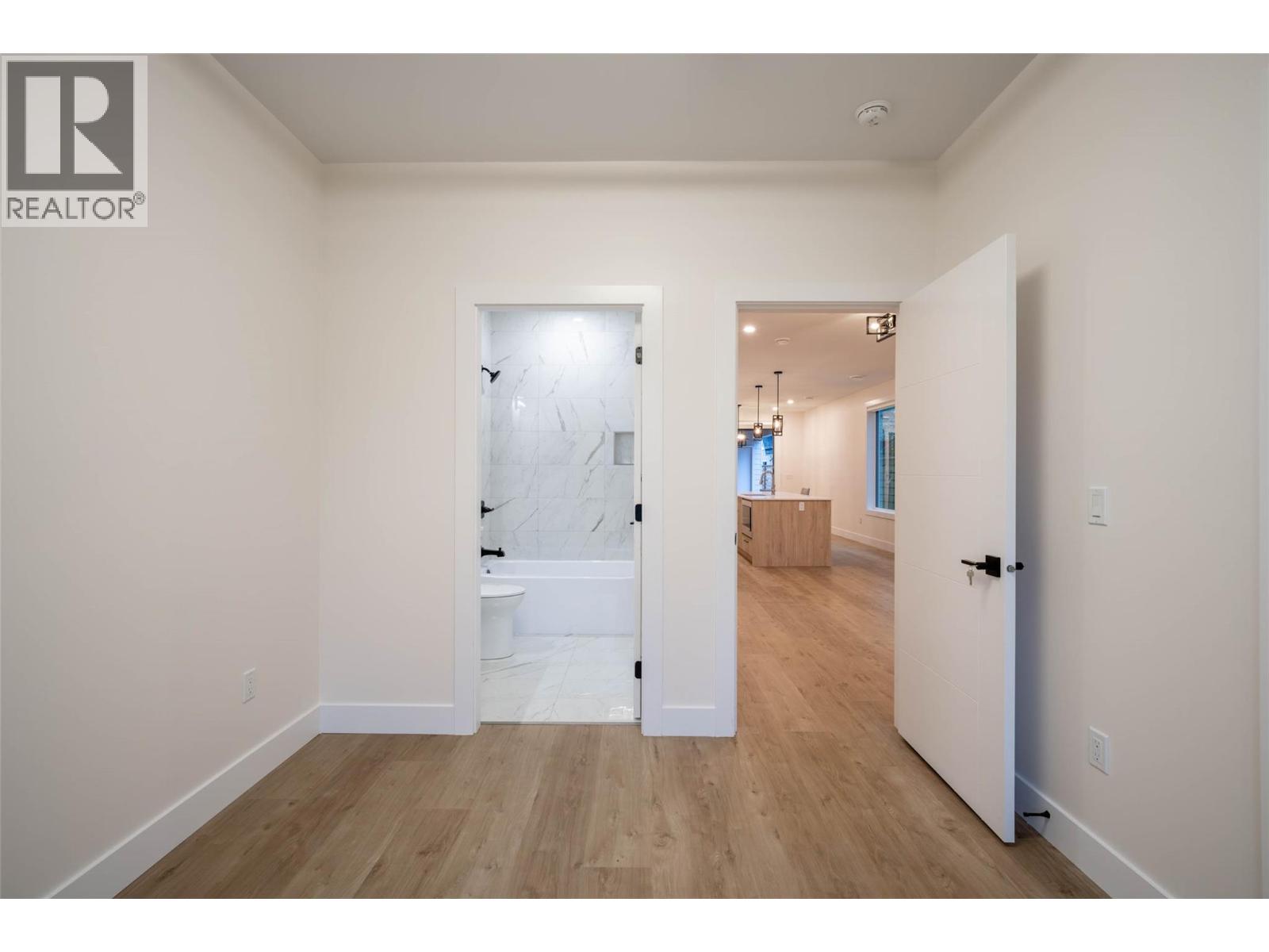  2231 Richter Street, Kelowna