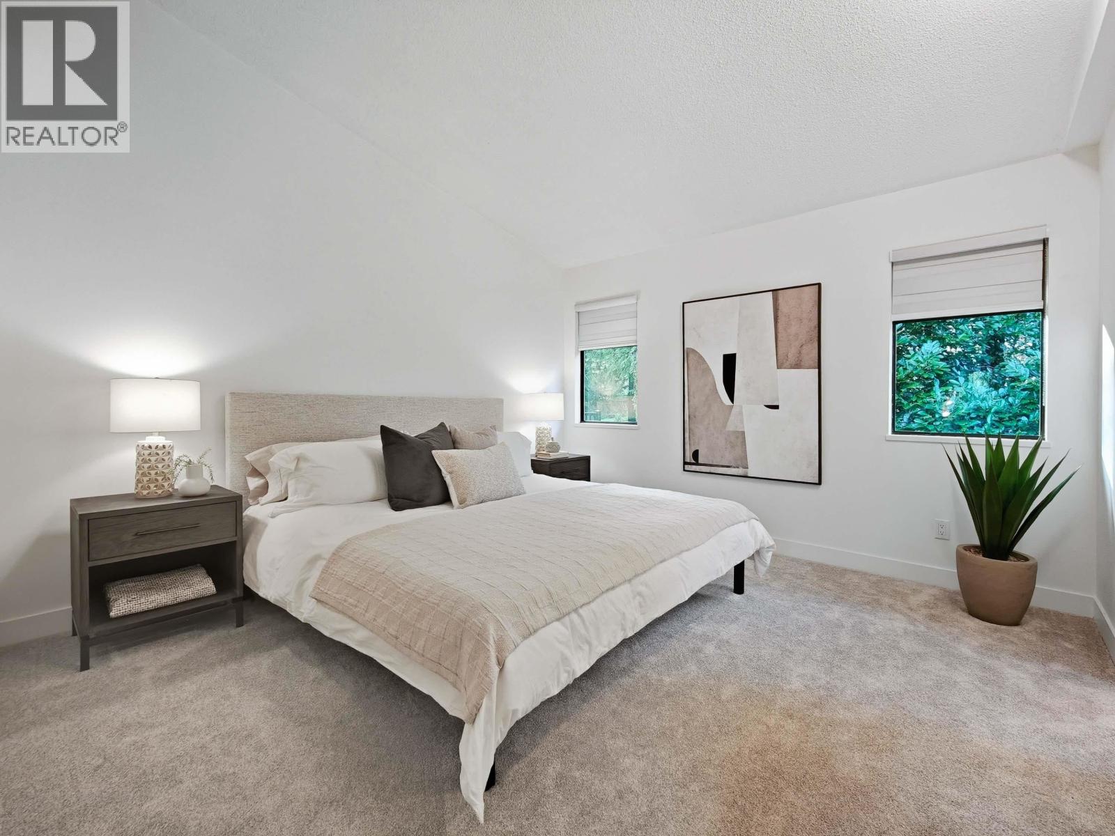 1777 CALEDONIA AVENUE, North Vancouver