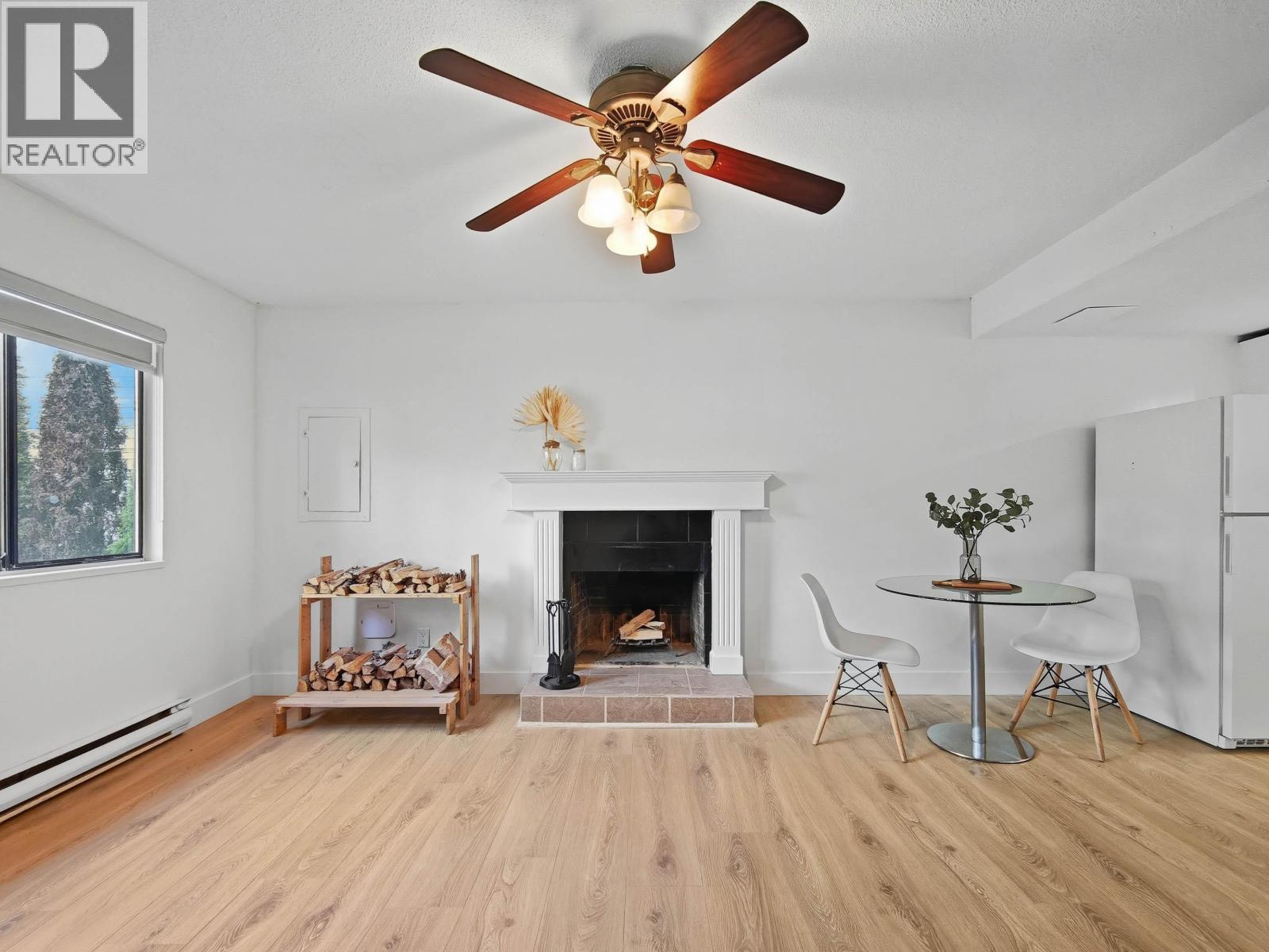 1777 CALEDONIA AVENUE, North Vancouver