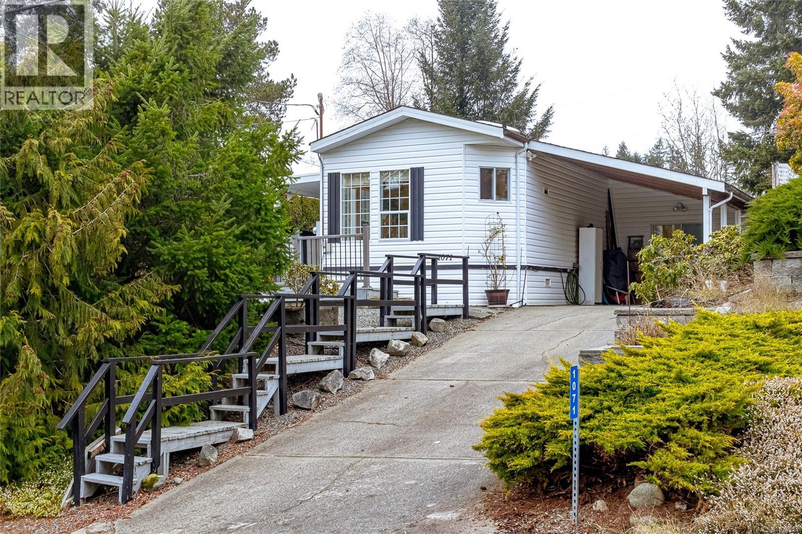 1071 Bourban Rd, Mill Bay