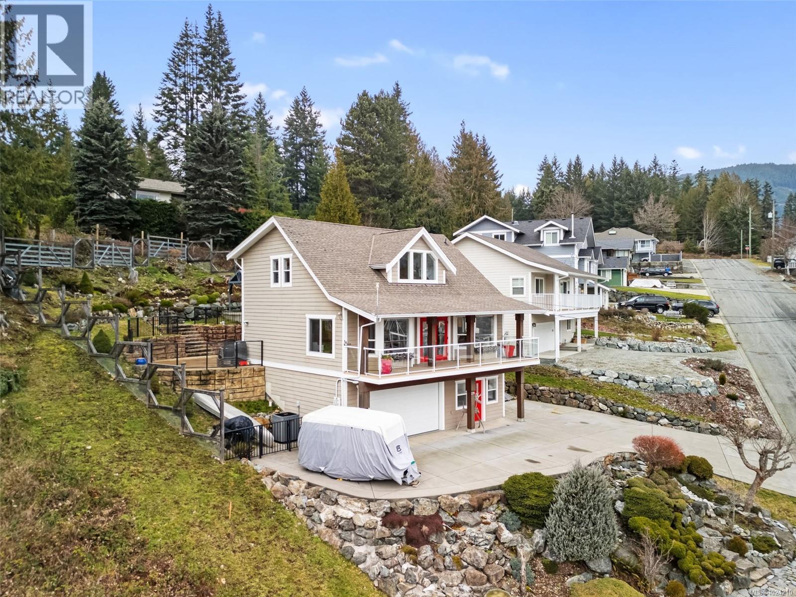 279 Castley Hts, Lake Cowichan