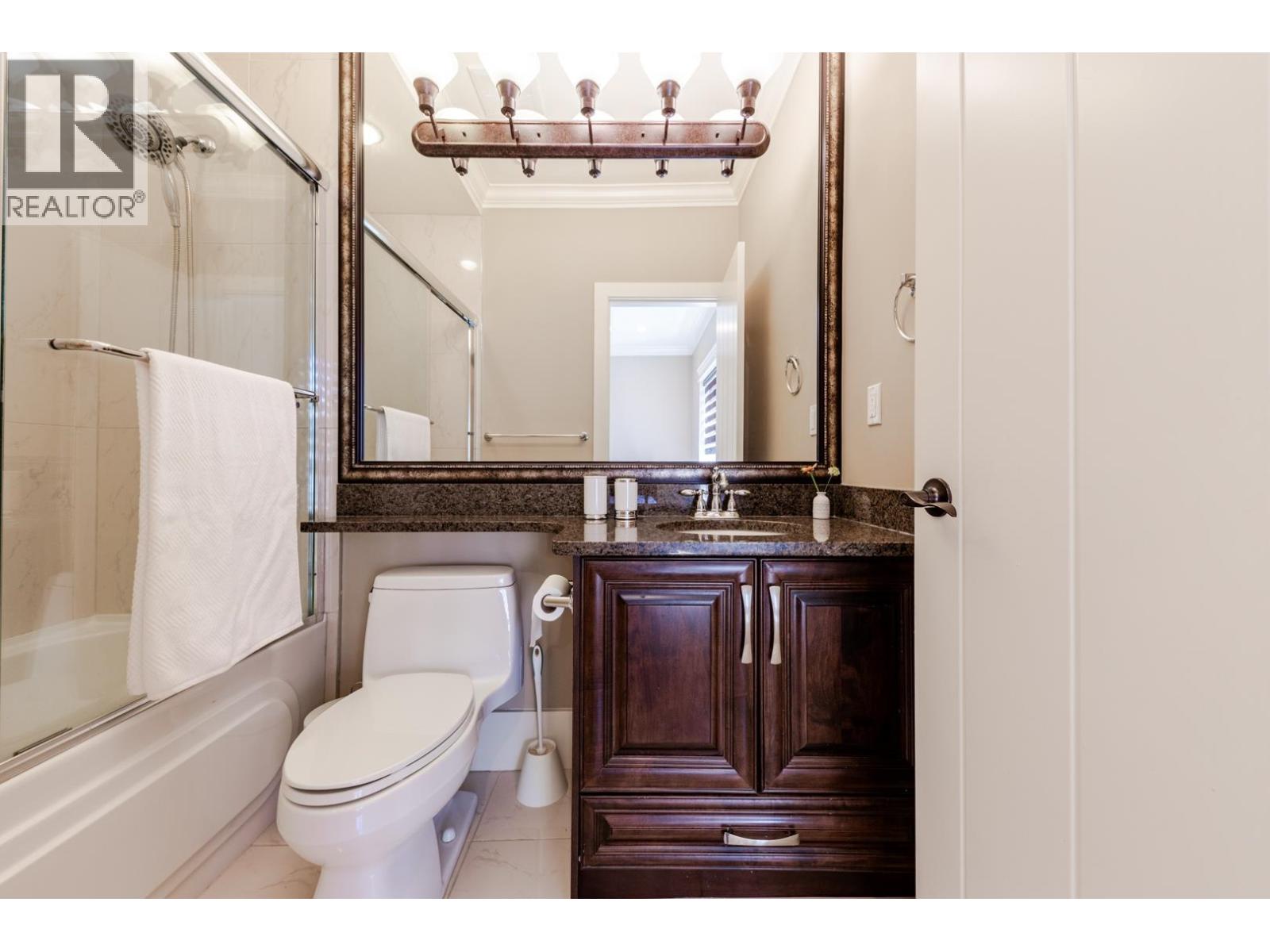 5628 GIBBONS Drive, Richmond