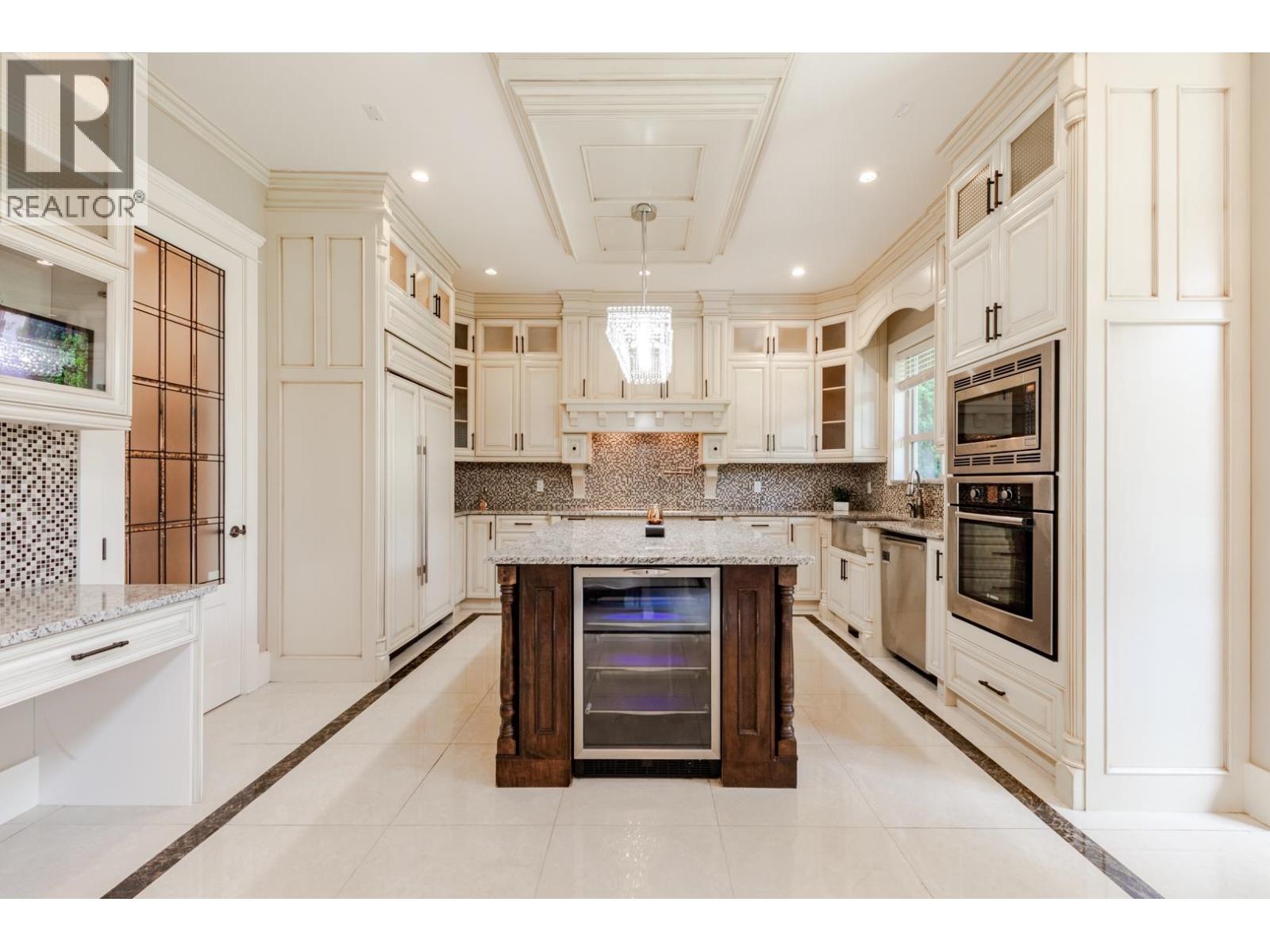 5628 GIBBONS Drive, Richmond