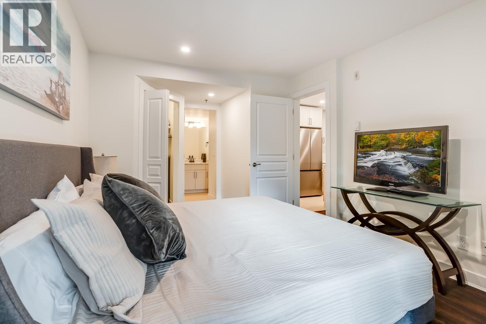 1099 Sunset Drive Unit# 123, Kelowna