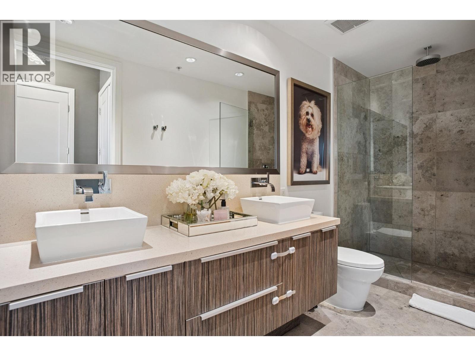 705 181 W 1ST AVENUE, Vancouver