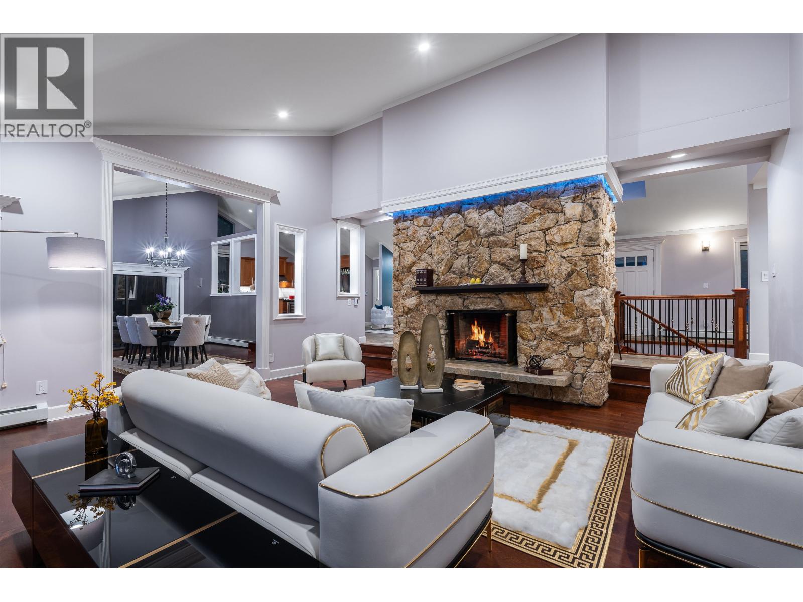 1521 CHARTWELL DRIVE, West Vancouver