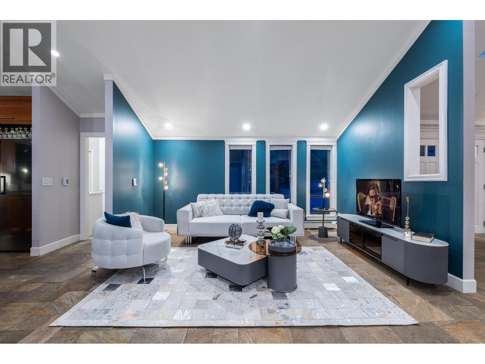 1521 CHARTWELL DRIVE, West Vancouver