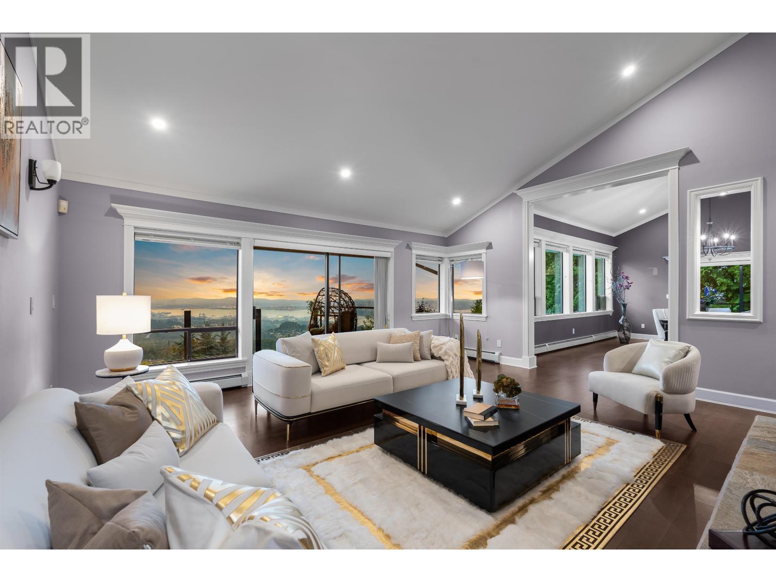 1521 CHARTWELL DRIVE, West Vancouver