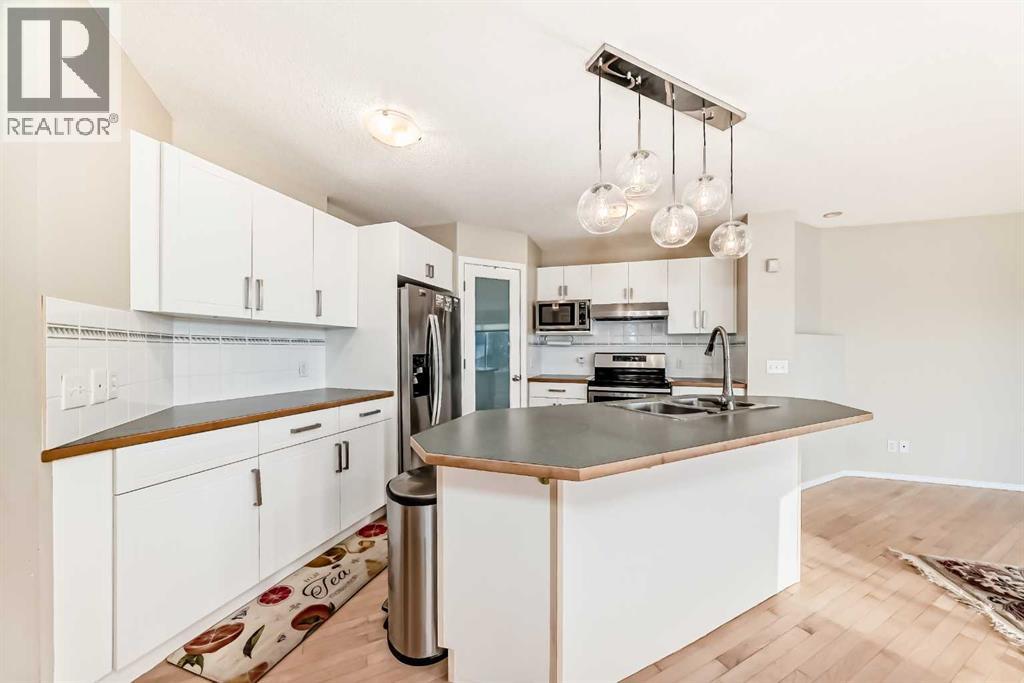 Single Family House for Sale in  Citadel Ridge Close NW Citadel Calgary 