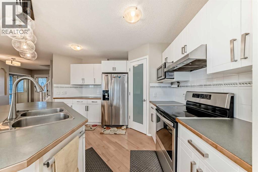 Single Family House for Sale in  Citadel Ridge Close NW Citadel Calgary 