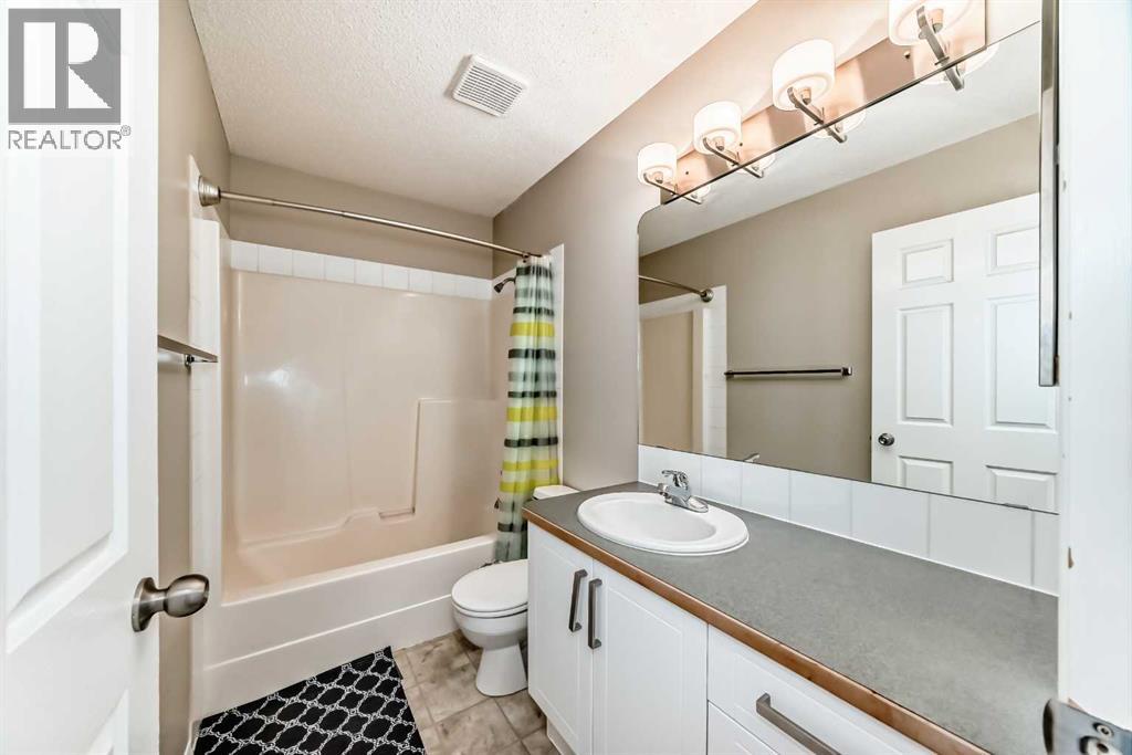 Single Family House for Sale in  Citadel Ridge Close NW Citadel Calgary 