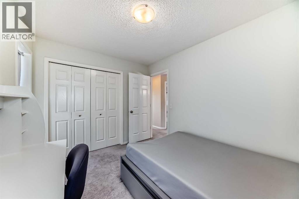 Single Family House for Sale in  Citadel Ridge Close NW Citadel Calgary 