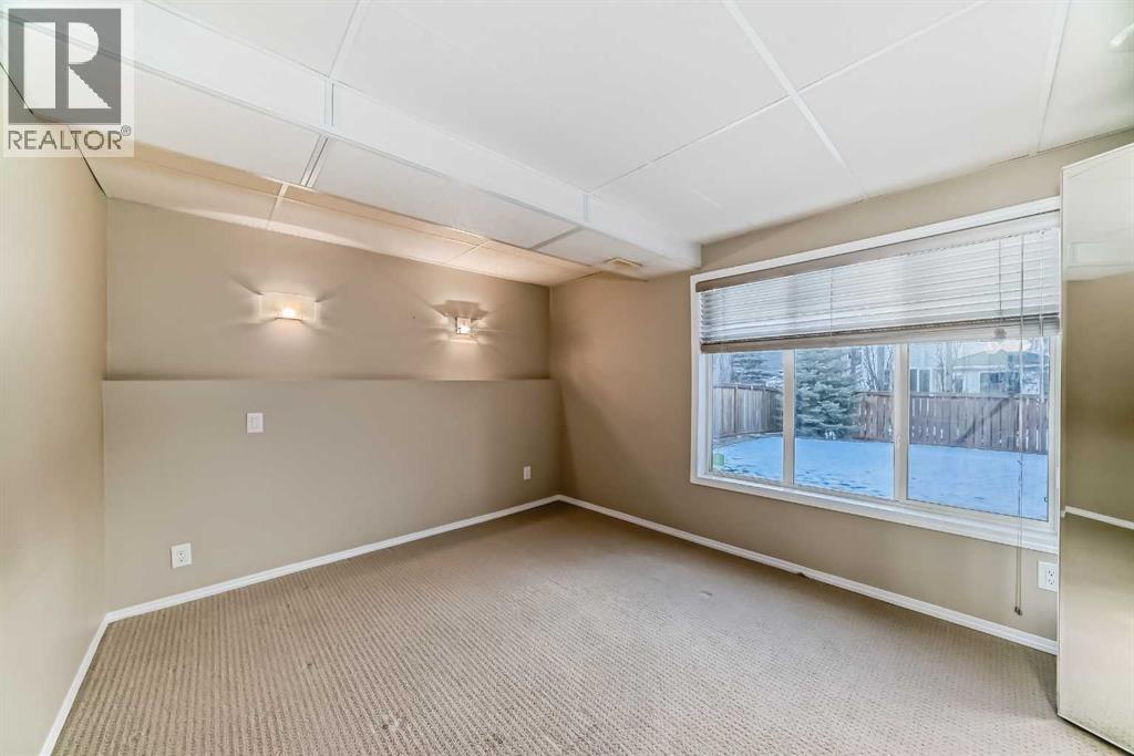 Single Family House for Sale in  Citadel Ridge Close NW Citadel Calgary 