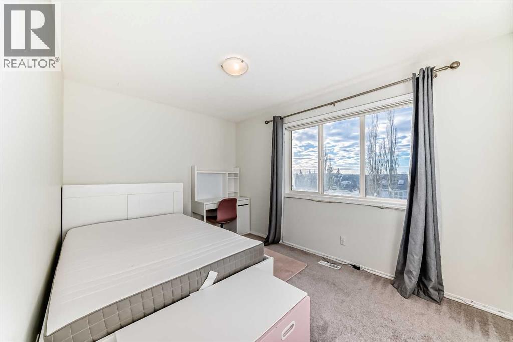 Single Family House for Sale in  Citadel Ridge Close NW Citadel Calgary 