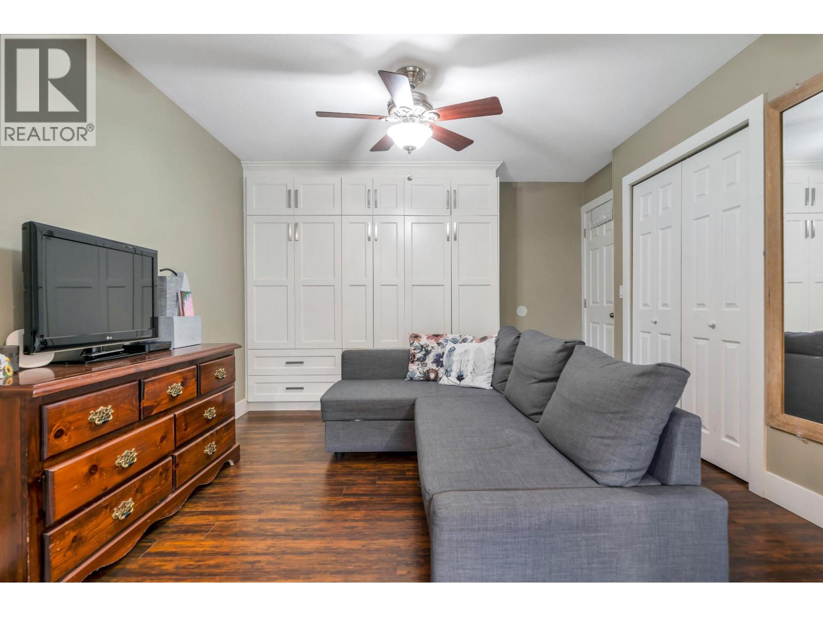 38276 MYRTLEWOOD CRESCENT, Squamish