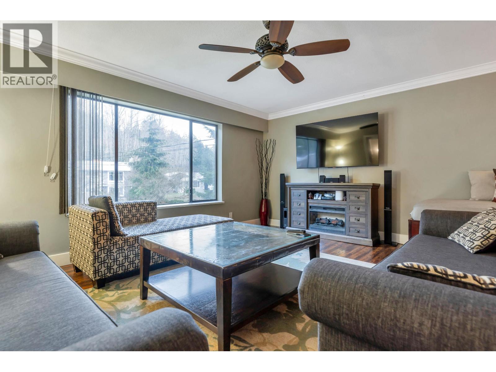 38276 MYRTLEWOOD CRESCENT, Squamish