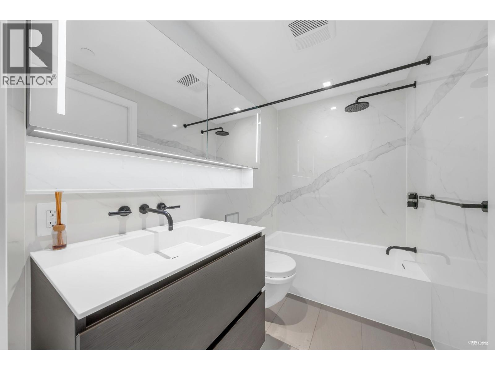 1602 620 CARDERO STREET, Vancouver