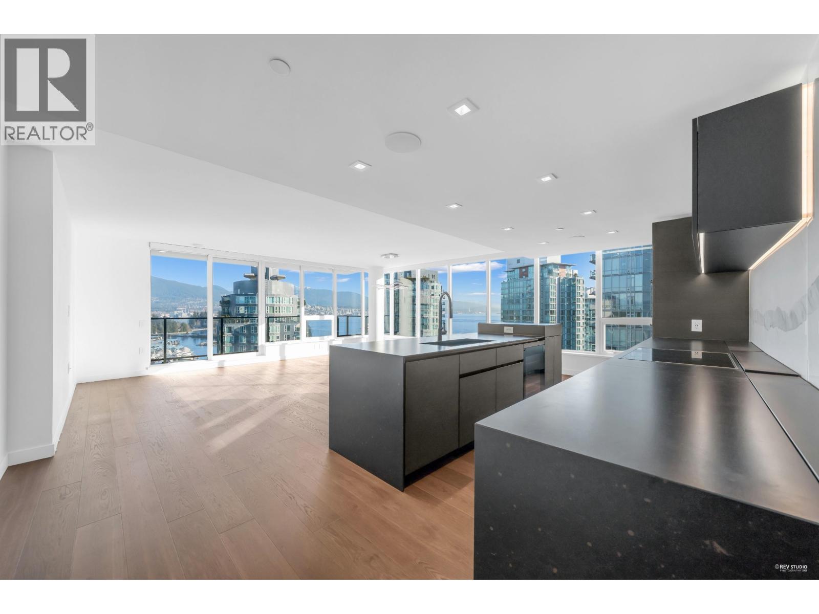 1602 620 CARDERO STREET, Vancouver