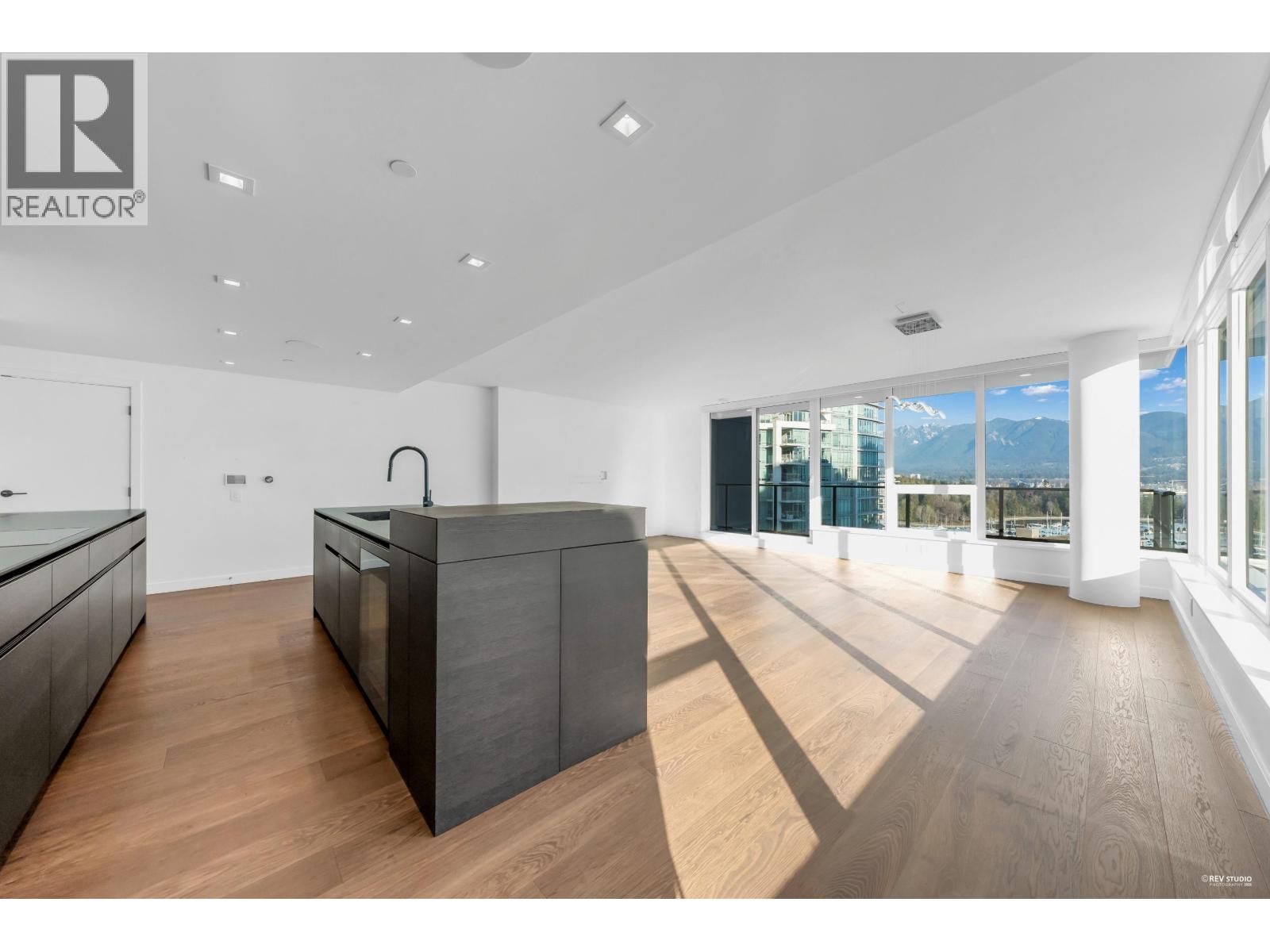 1602 620 CARDERO STREET, Vancouver