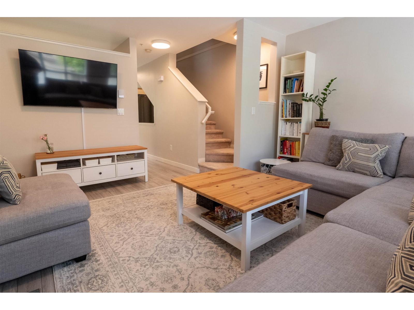 63 8844 208 STREET, Langley