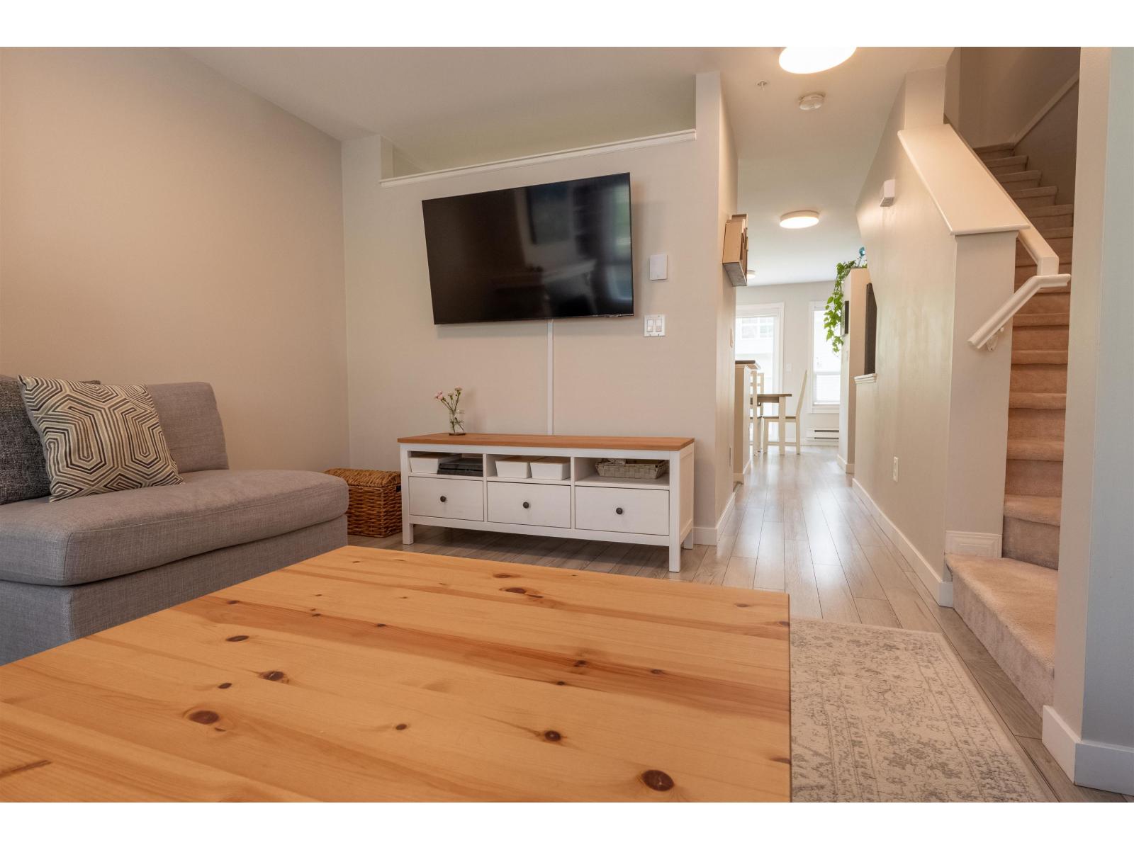 63 8844 208 STREET, Langley