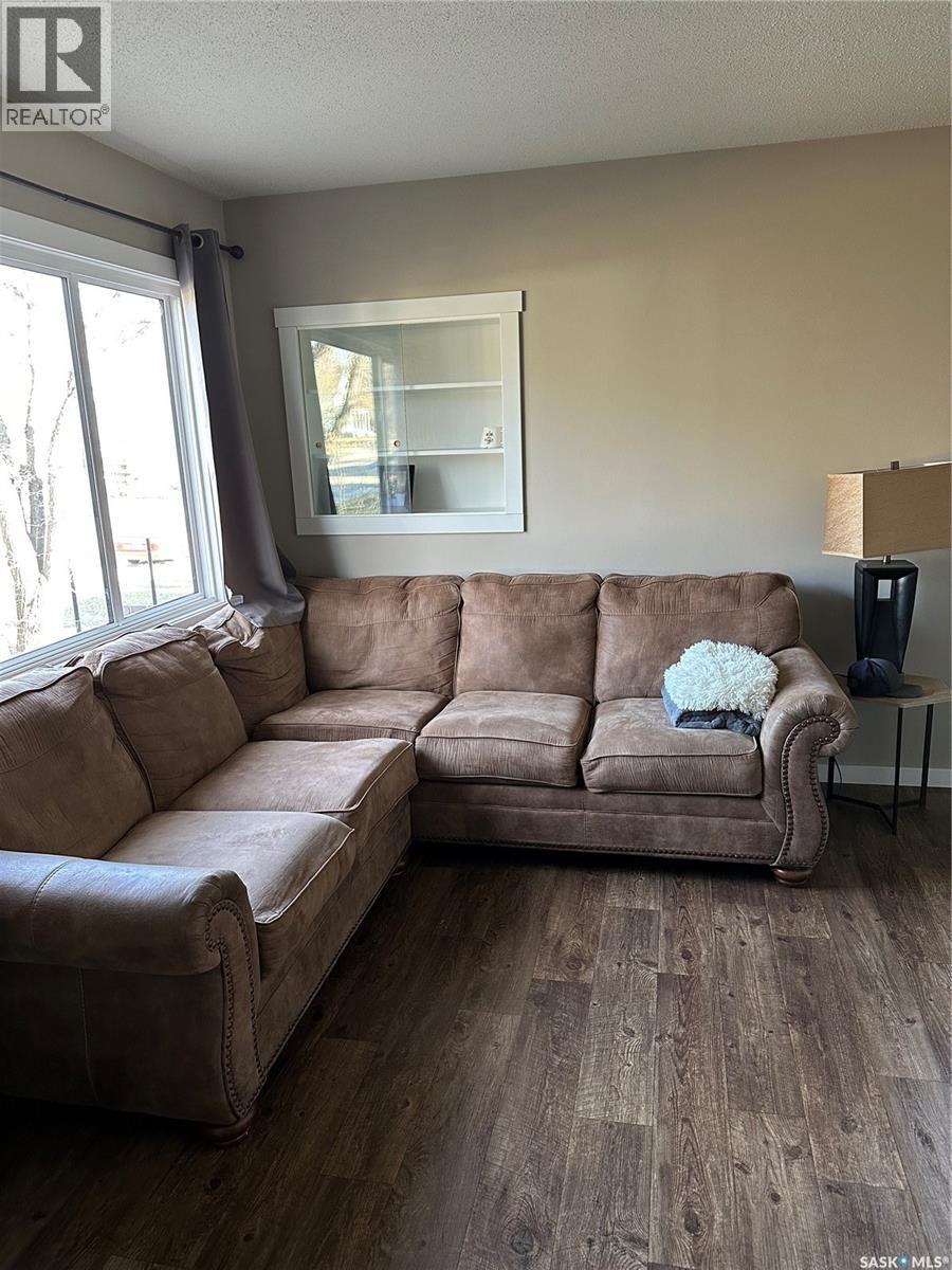 #246 5th AVENUE NW - 3