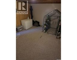 Living room - 246 5th Avenue Nw, Swift Current, SK S9H0W3 Photo 12