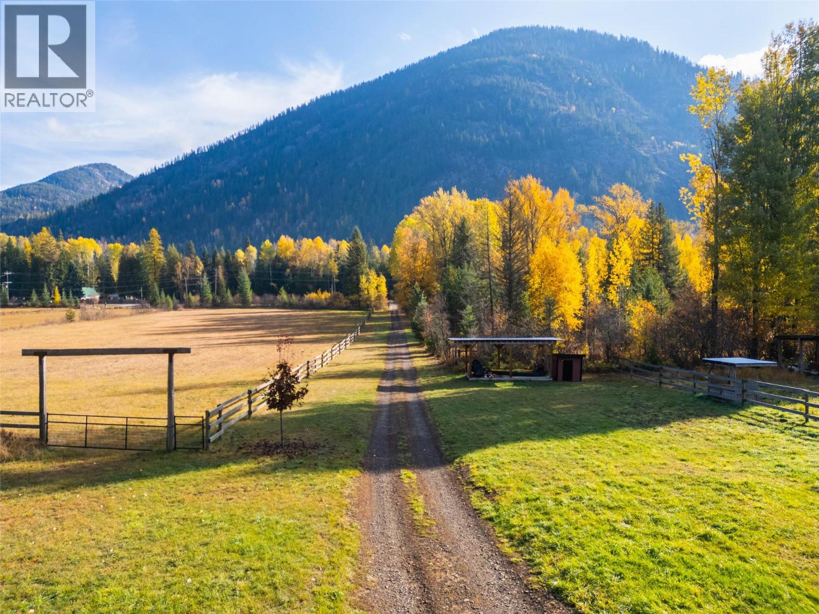 8774 6 Highway, Salmo