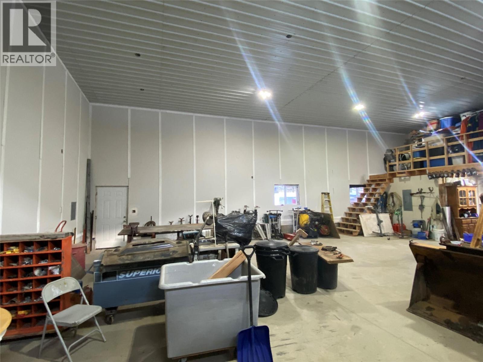 8774 6 Highway, Salmo