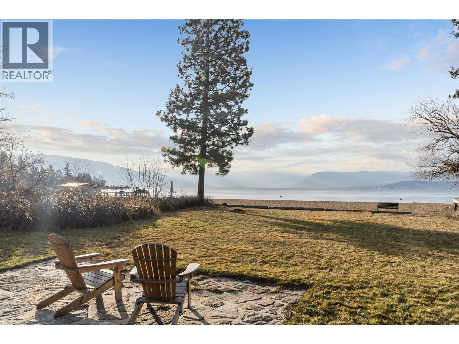  4158 Lakeshore Road, Kelowna
