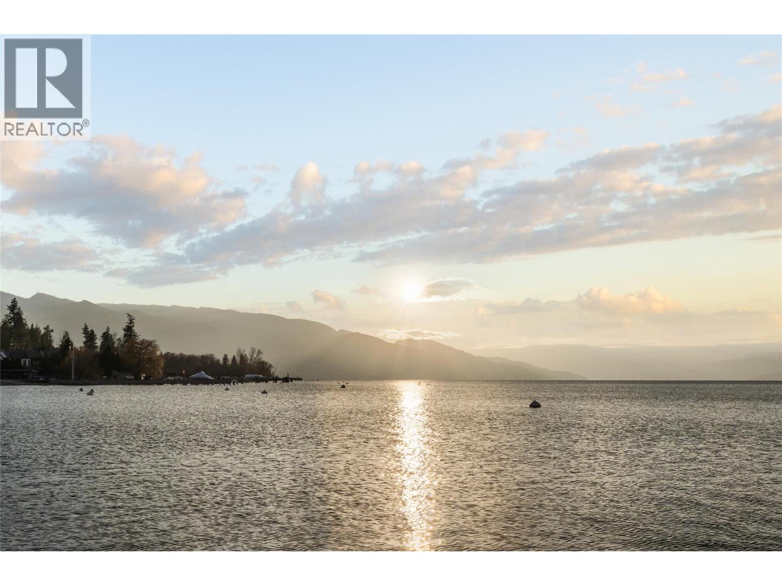  4158 Lakeshore Road, Kelowna