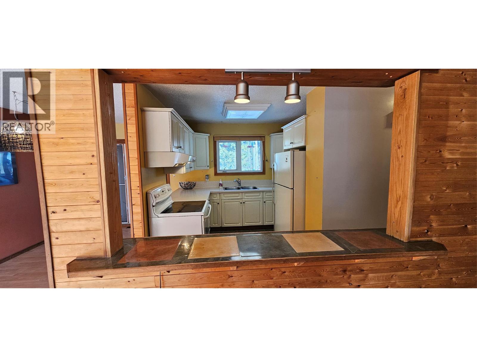 432 White Birch Crescent, Sparwood