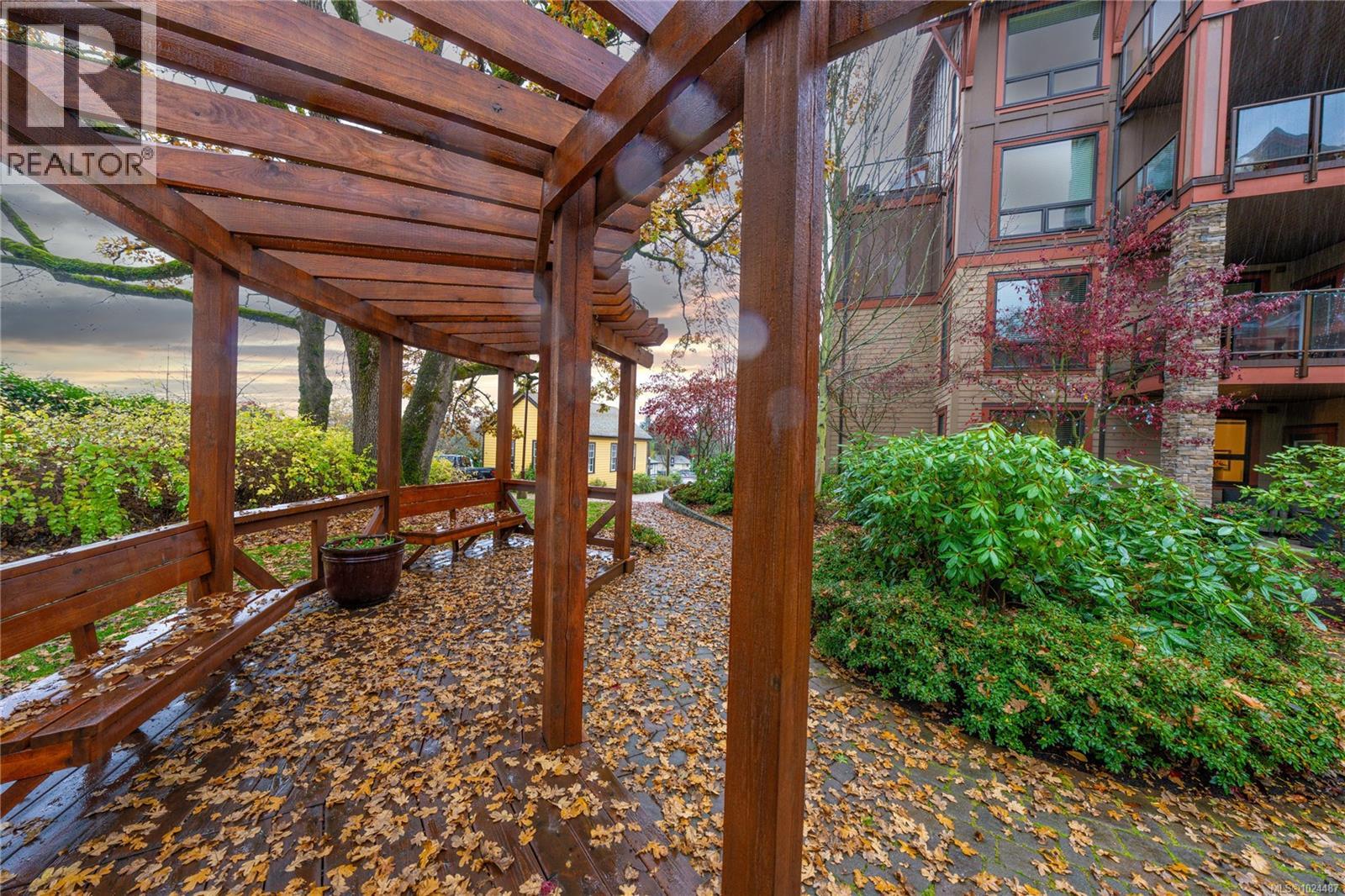 Single Family House for Sale in   West Saanich Rd The Duval Saanich 