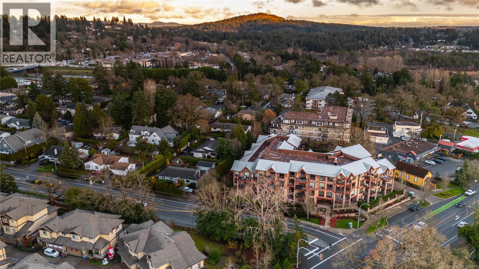 Single Family House for Sale in   West Saanich Rd The Duval Saanich 