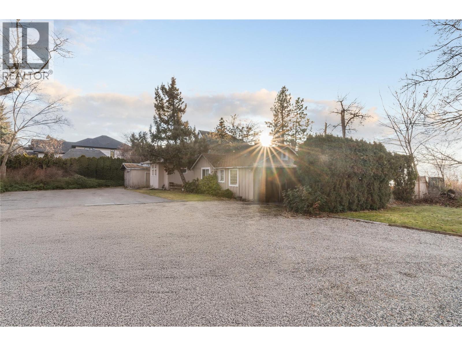  4164 Lakeshore Road, Kelowna