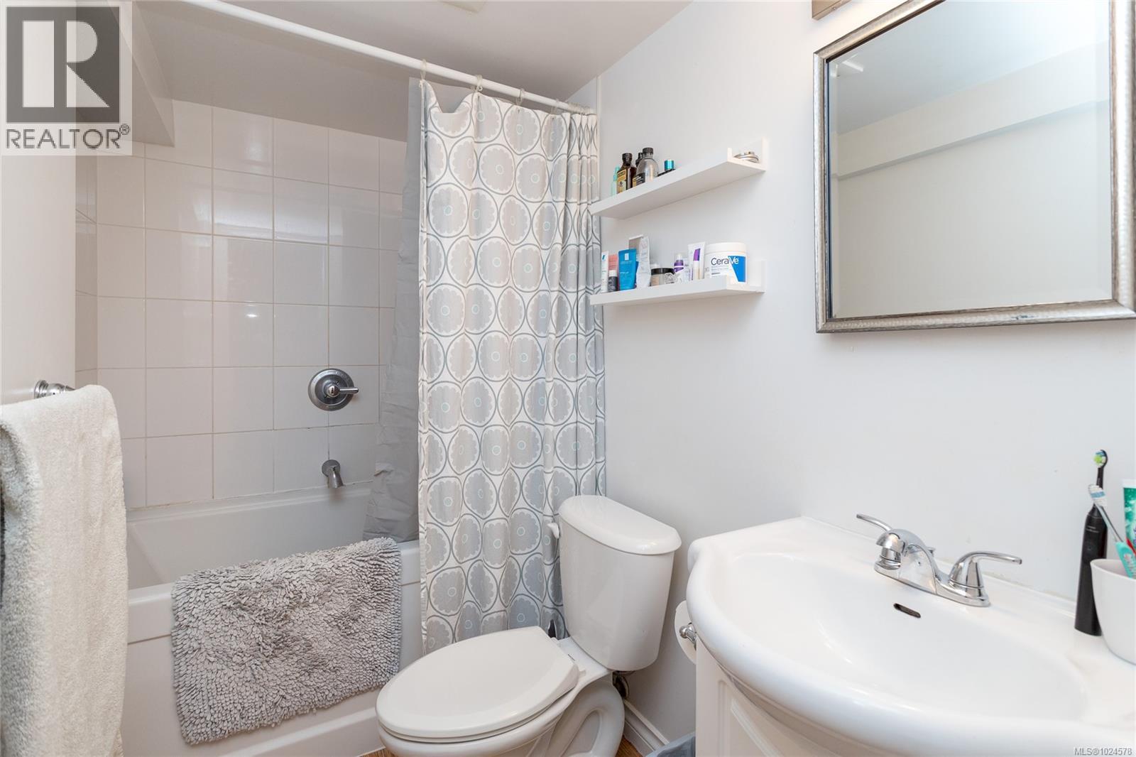  160 Joseph Street, Victoria