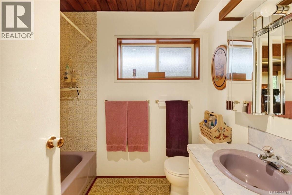 10258 Stirling Arm Cres, Port Alberni