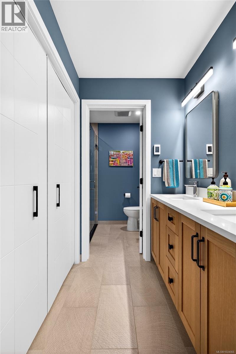 13 295 Lower Ganges Road, Salt Spring