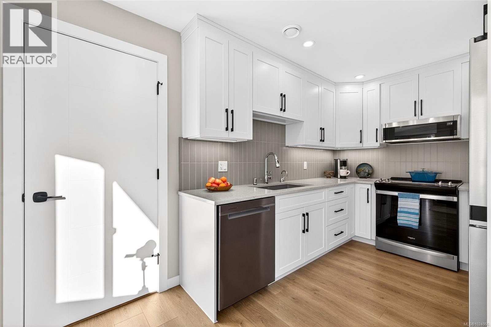 13 295 Lower Ganges Road, Salt Spring