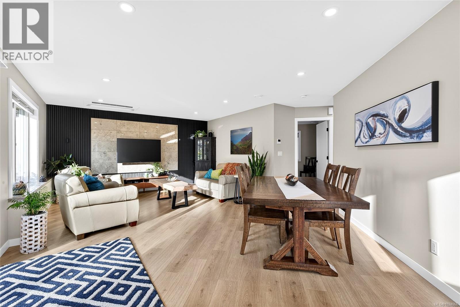 13 295 Lower Ganges Road, Salt Spring