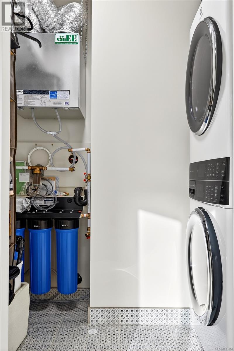 13 295 Lower Ganges Road, Salt Spring