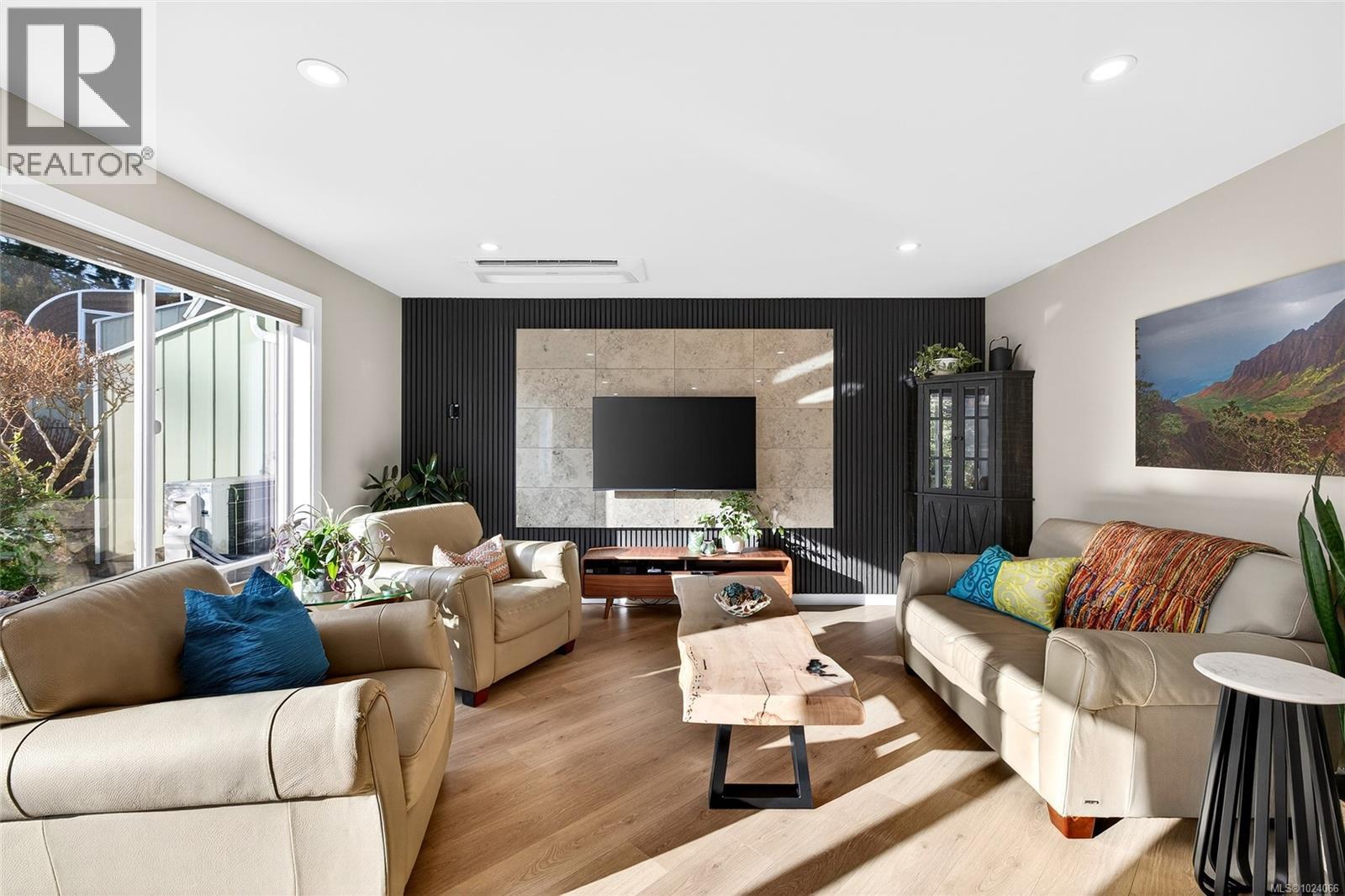 13 295 Lower Ganges Road, Salt Spring